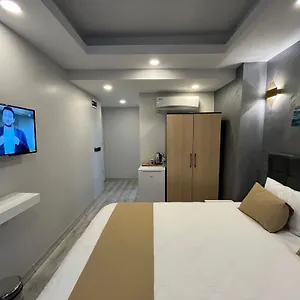 アパートホテル White Palace Halic